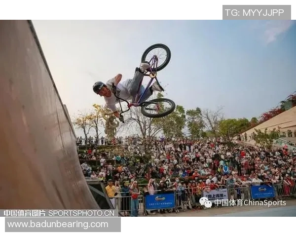 武汉极限运动队的力量与激情探秘极限运动的魅力与挑战实时数据